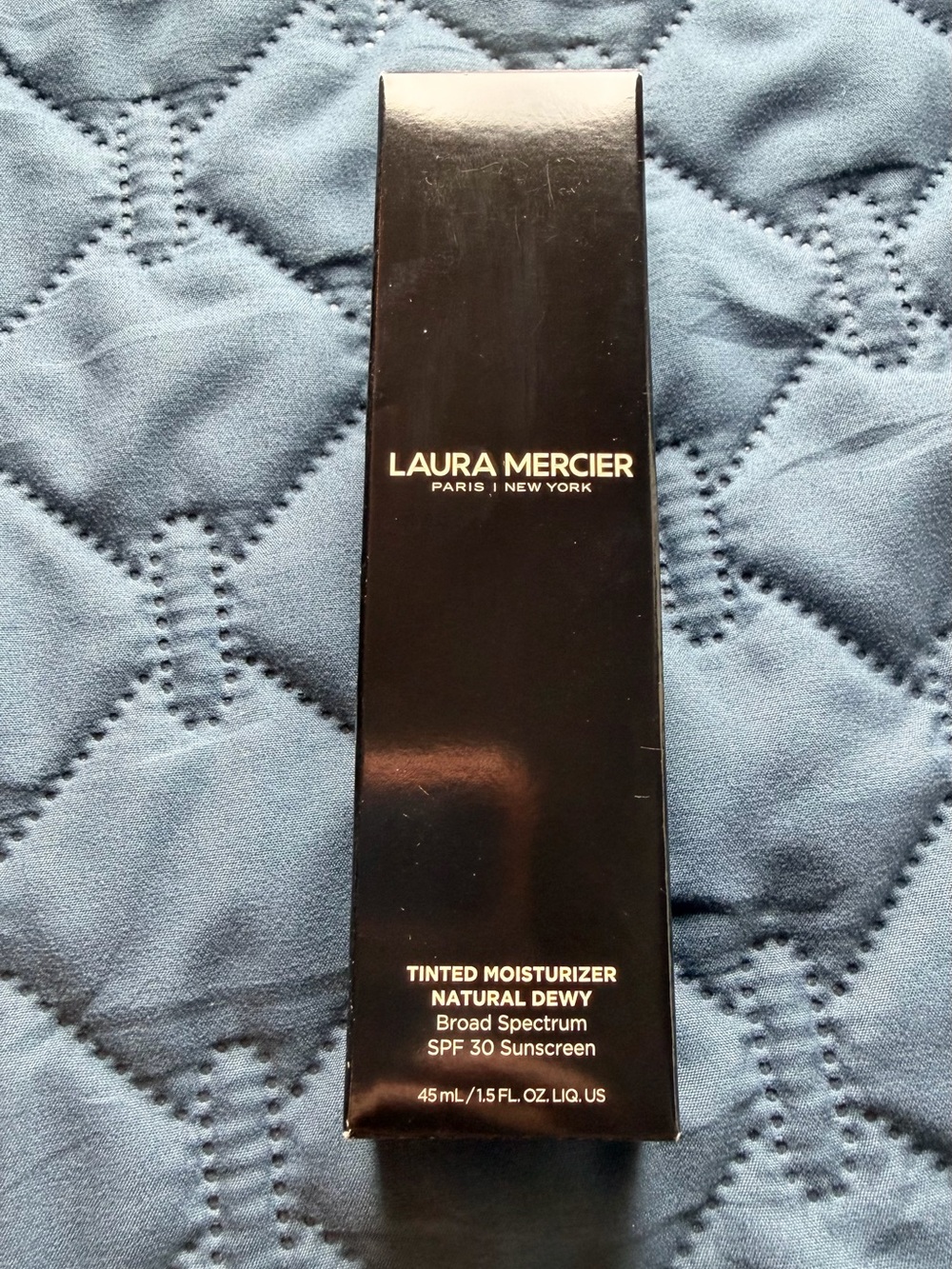 Laura Mercier Black Tinted Moisturizer Natural Dewy SPF 30